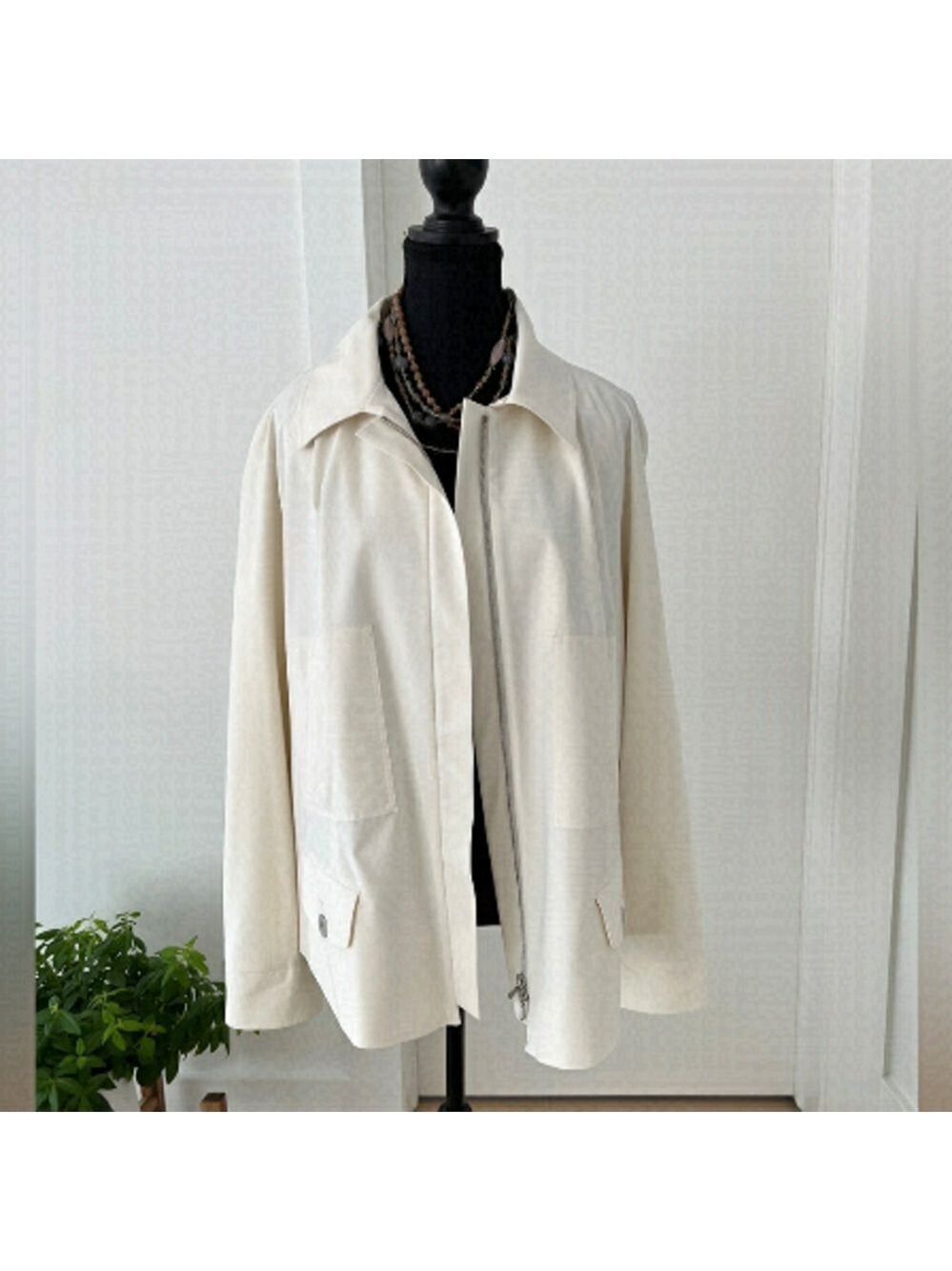 ZENOBIA Lightweight Lined Zip Front Jacket Silk Blend Neutral Office Travel Chic